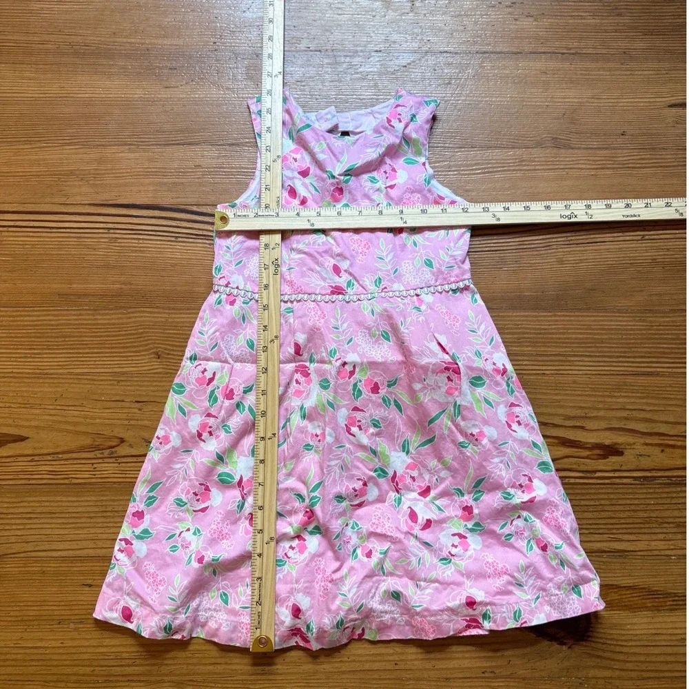 crown & ivy this sleeveless